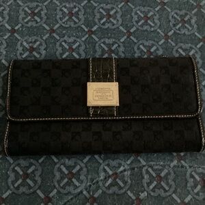 Liz Claiborne Black Wallet